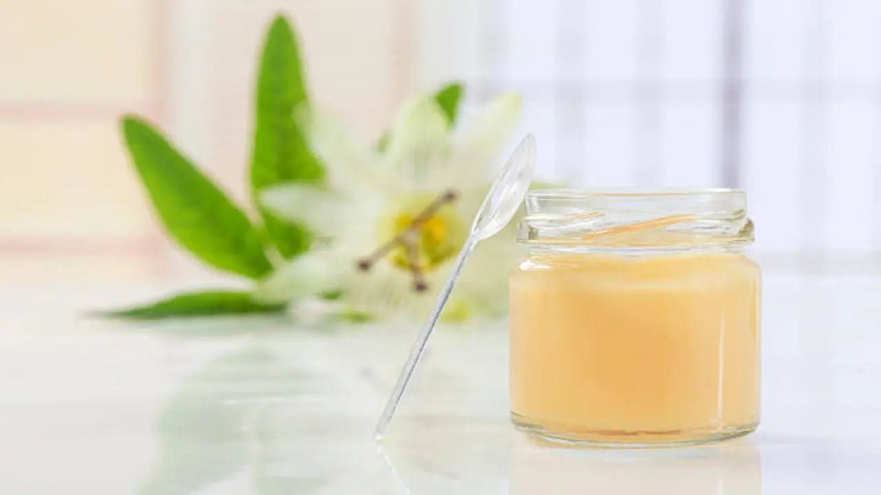 What is Royal Jelly? - Shifahouse